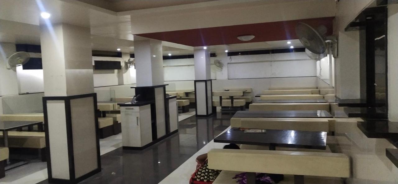 City Palace Hotel होटल सिटी पैलेस Nashik Zewnętrze zdjęcie