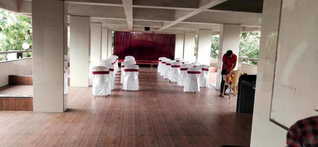 City Palace Hotel होटल सिटी पैलेस Nashik Zewnętrze zdjęcie