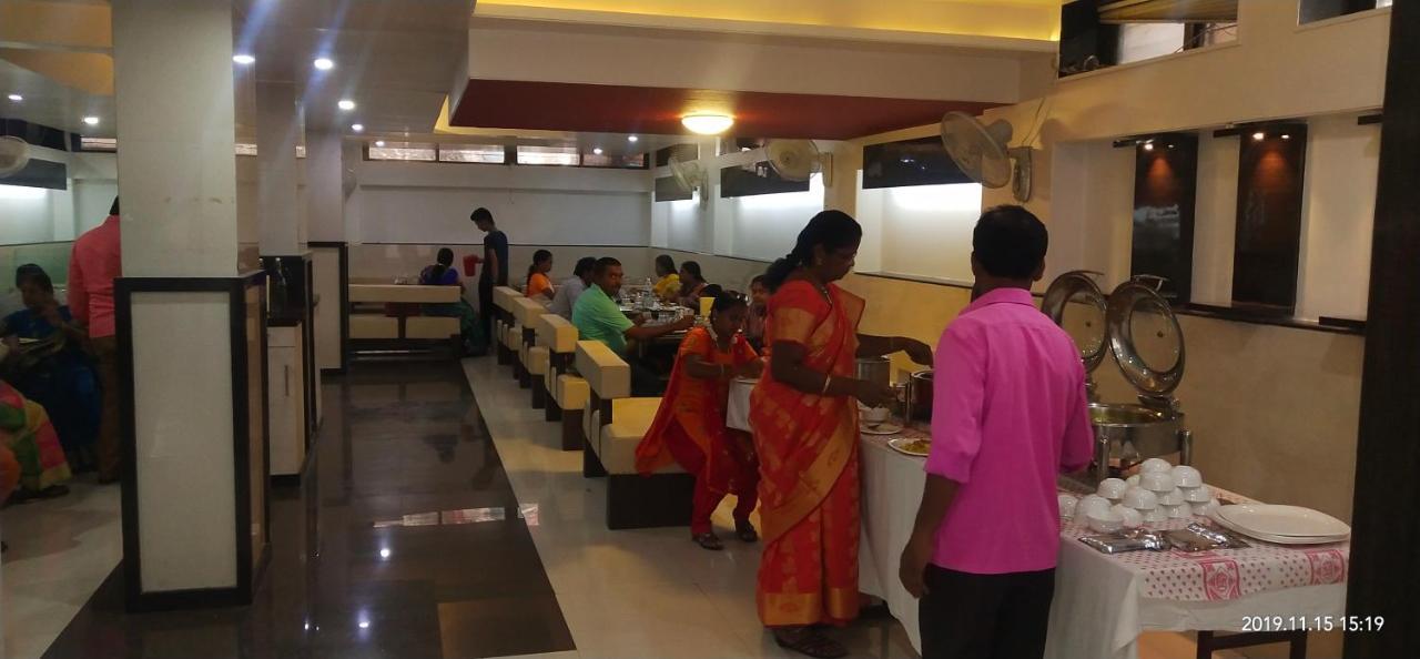 City Palace Hotel होटल सिटी पैलेस Nashik Zewnętrze zdjęcie