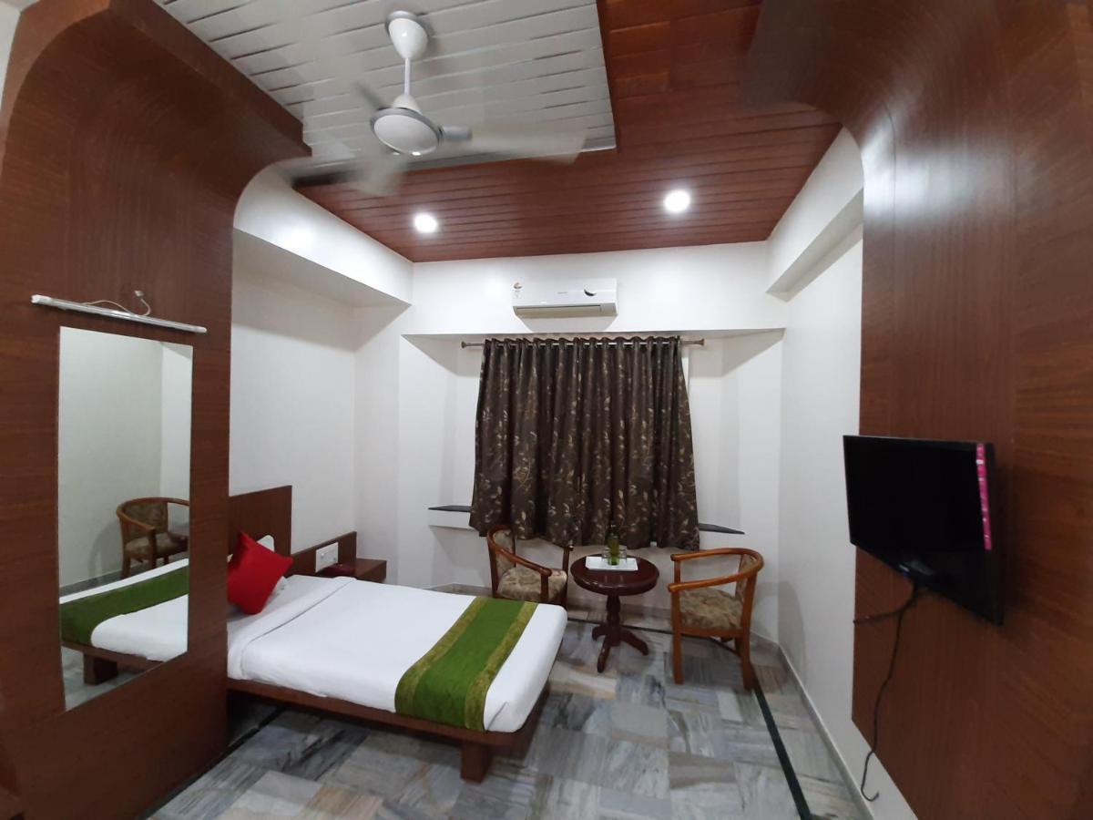 City Palace Hotel होटल सिटी पैलेस Nashik Zewnętrze zdjęcie